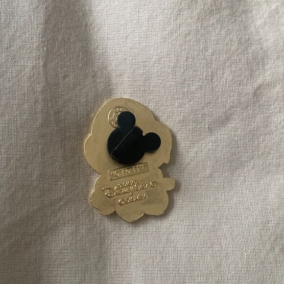 Tokyo Disney Pin Resort Game‎ Prize Pin TDS Princess Jasmine from Aladdin - Picture 4 of 4
